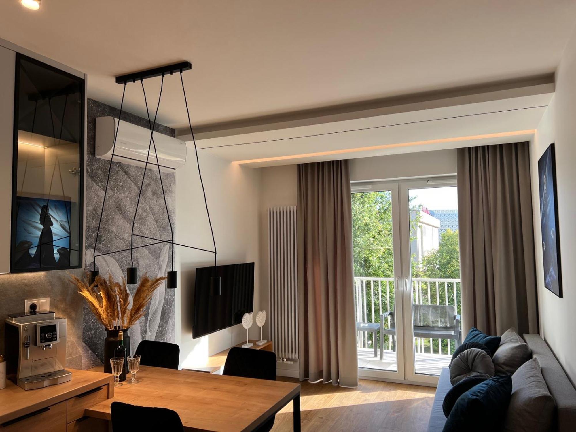 Family & Business Elegant Apartments Ul Lotnicza Centrum Galeria Korona - 1 Bedroom, Terrace, Air Conditioning, Garage - New! Кельце Экстерьер фото