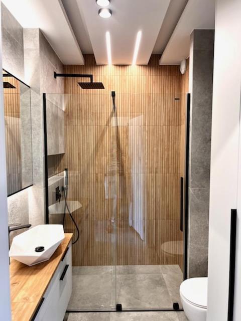 Family & Business Elegant Apartments Ul Lotnicza Centrum Galeria Korona - 1 Bedroom, Terrace, Air Conditioning, Garage - New! Кельце Экстерьер фото
